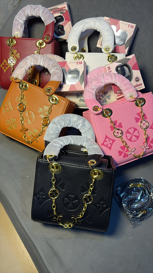 LOUIS VUITTION BAG WITH EAR POD