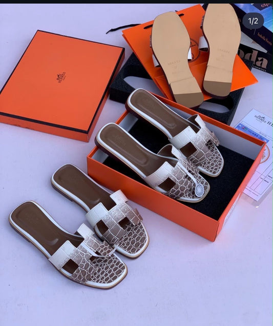 LUXURY BOXED HERMES SLIPPERS