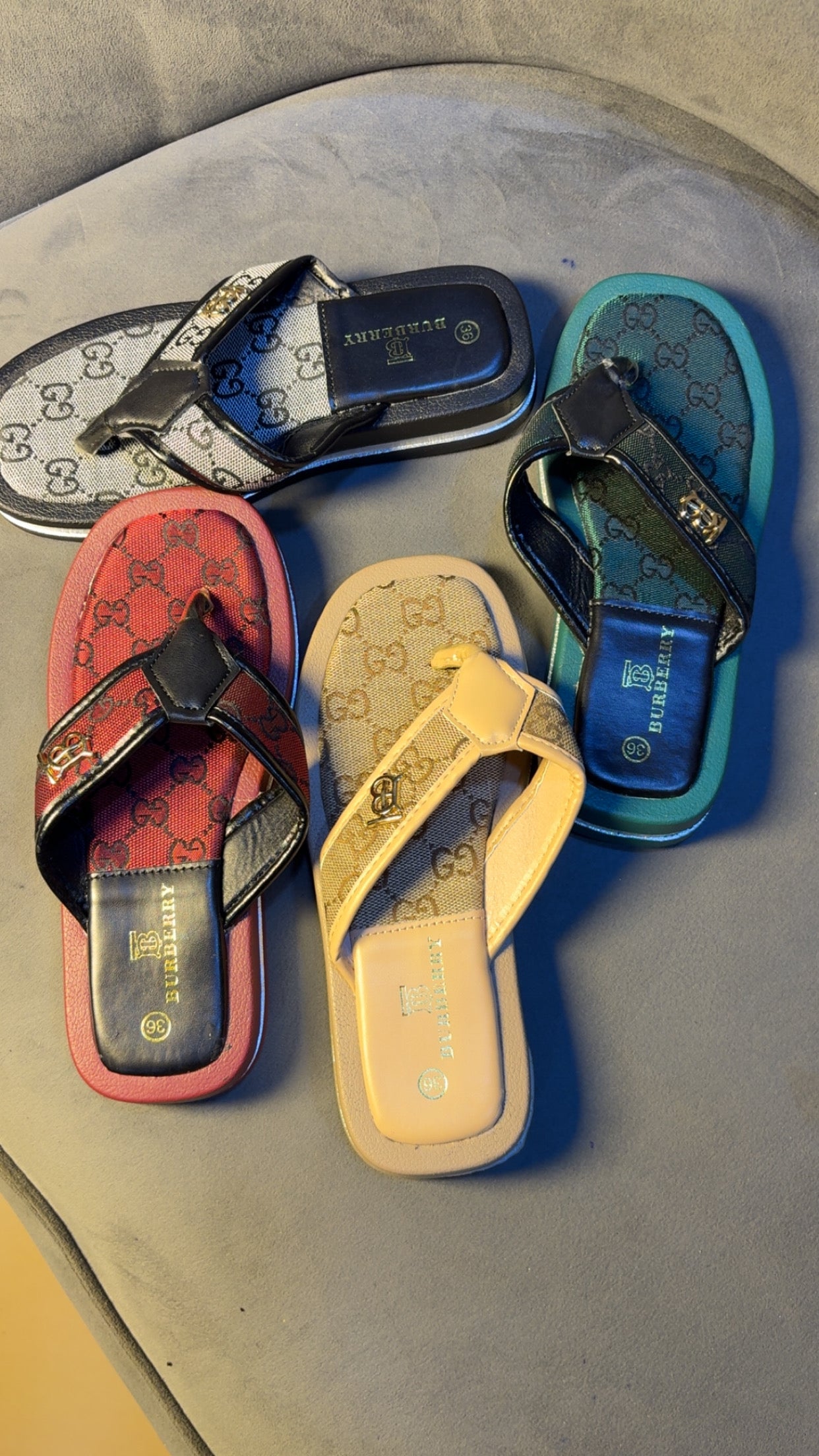 BURBERRY SLIPPERS