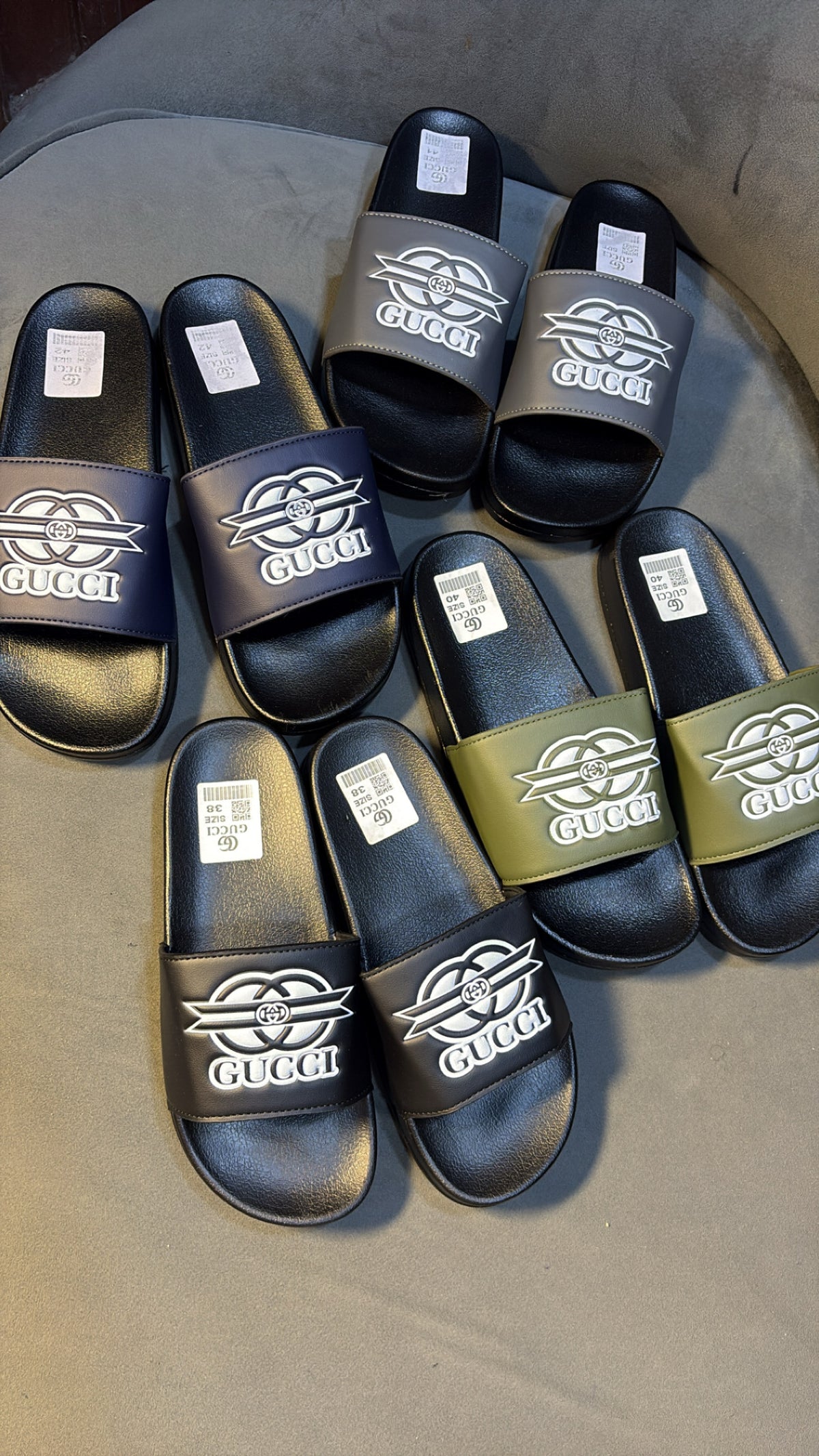 GUCCI  SLIPPERS 2