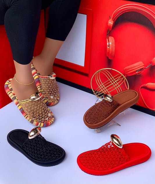ZARA SLIPPERS