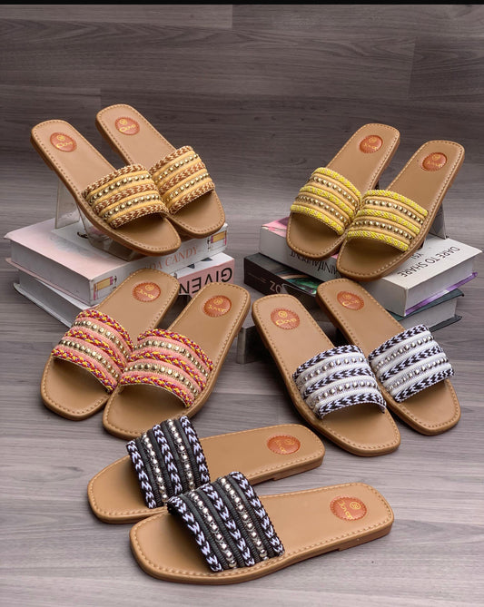 GHANA CLOVER SLIPPERS
