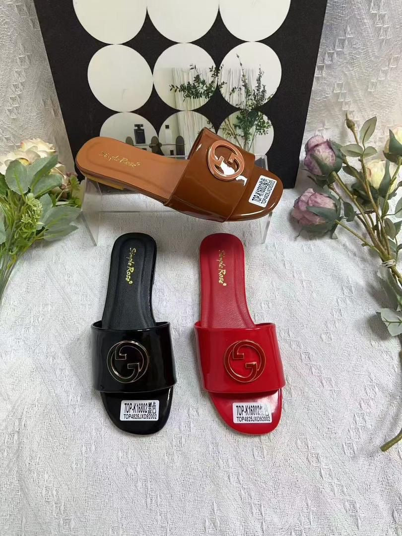 GUCCI SLIPPERS