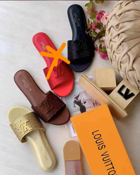 LV BOXED SLIPPERS