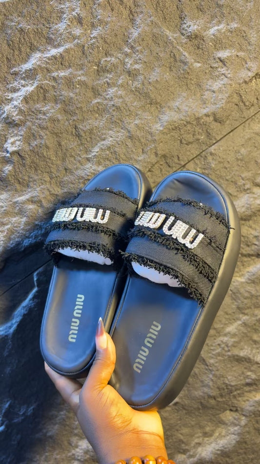 MIN MIN SLIPPERS SLIDE